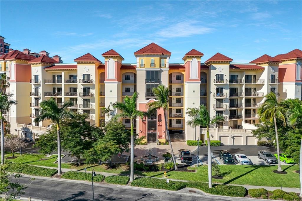 CAPE HARBOUR - Residential