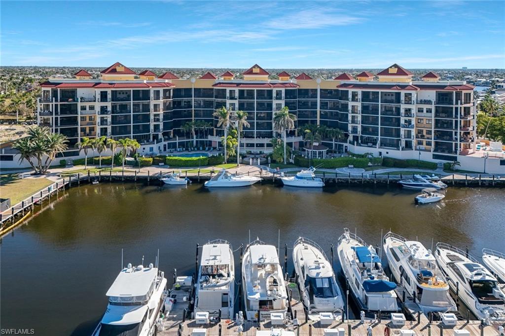 CAPE HARBOUR - Residential