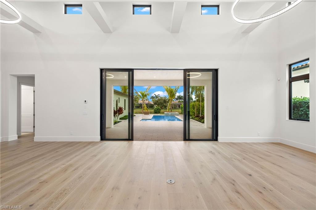 LUCARNO - Residential