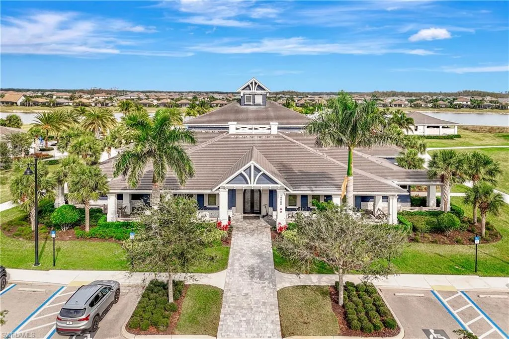 Estero, Florida 33928, United States, 3 Bedrooms Bedrooms, ,3 BathroomsBathrooms,Residential,Active,93929