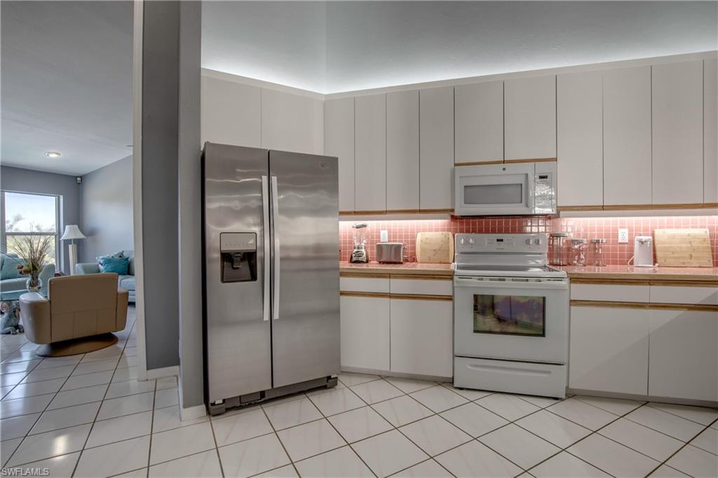 LEE MAC SOUTH LAND CONDO - Residential