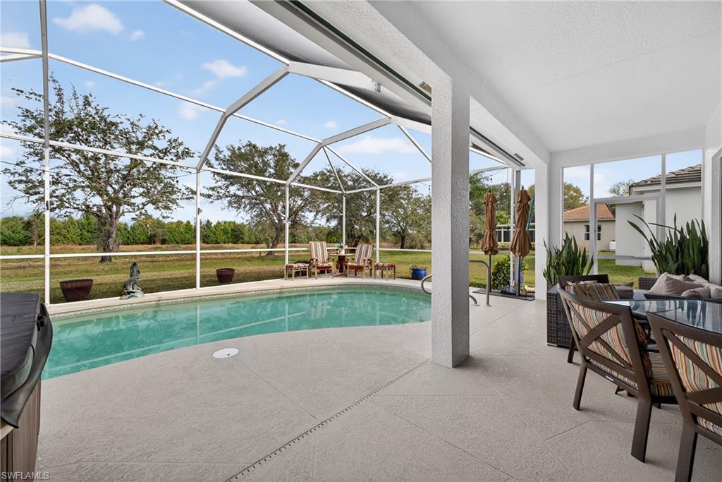 WATERWAYS OF NAPLES - Residential