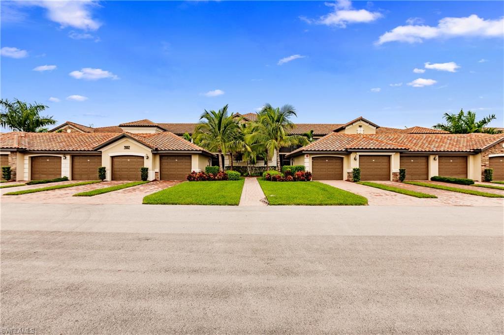 BONITA NATIONAL GOLF AND COUNTRY CLUB - Residential