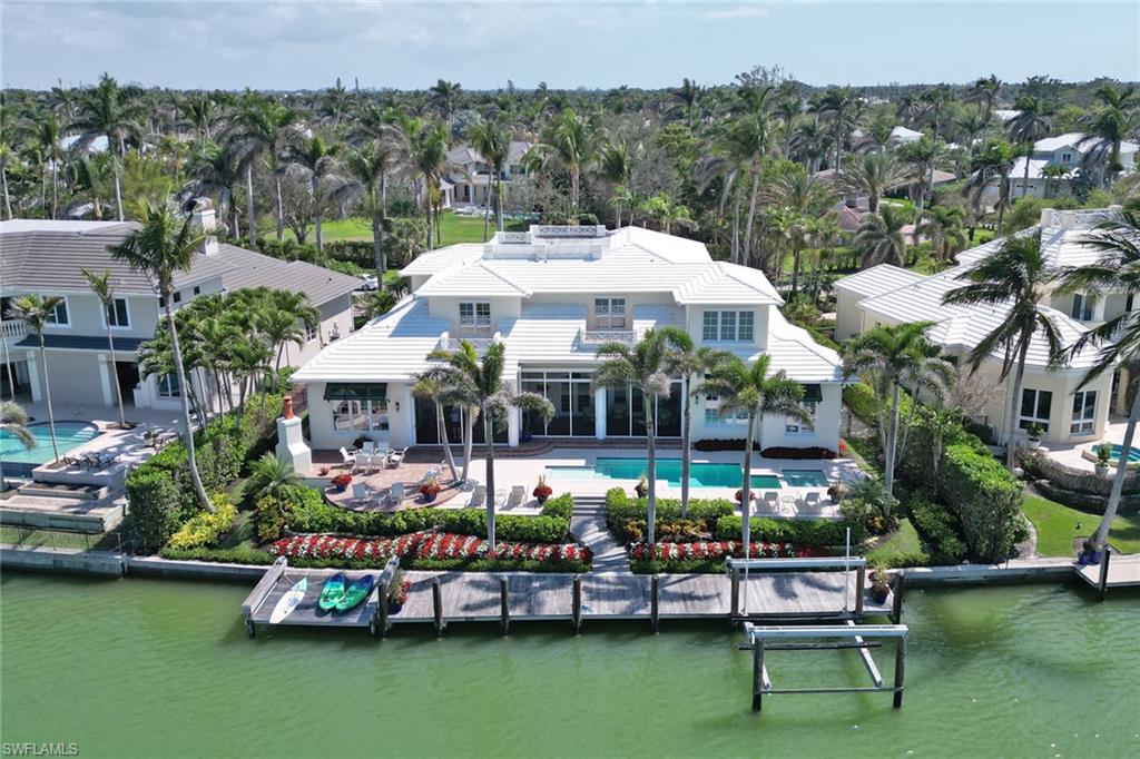 MOORINGS - Residential