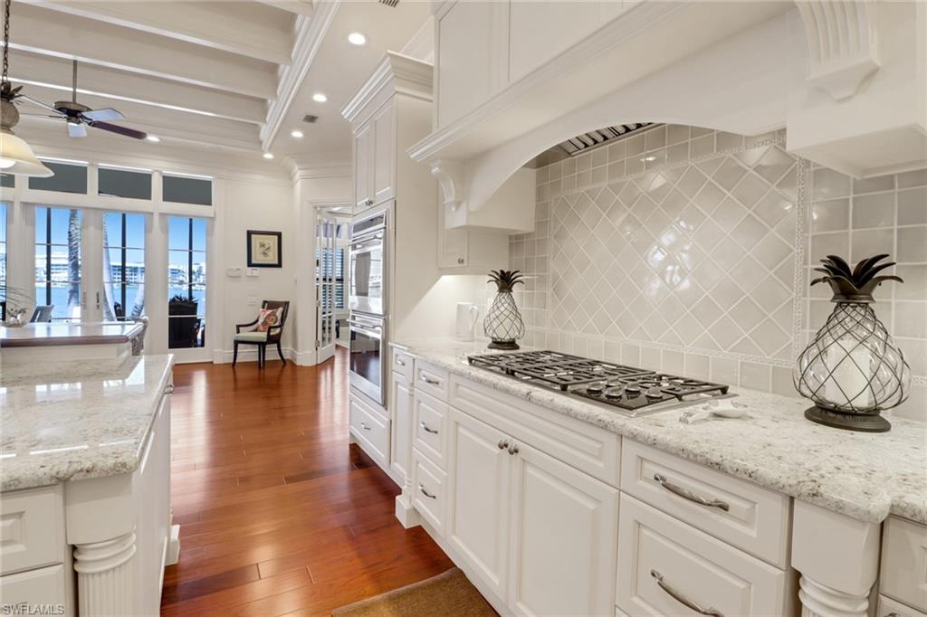 MOORINGS - Residential