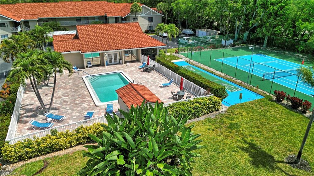 VILLAGES - Residential