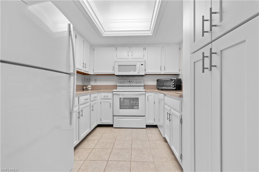 VILLAGES - Residential