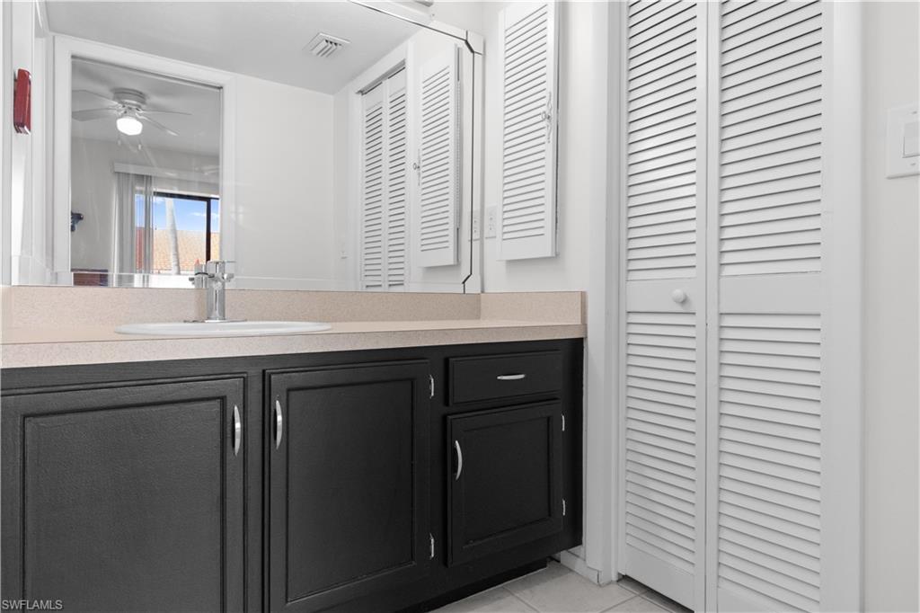 VILLAGES - Residential