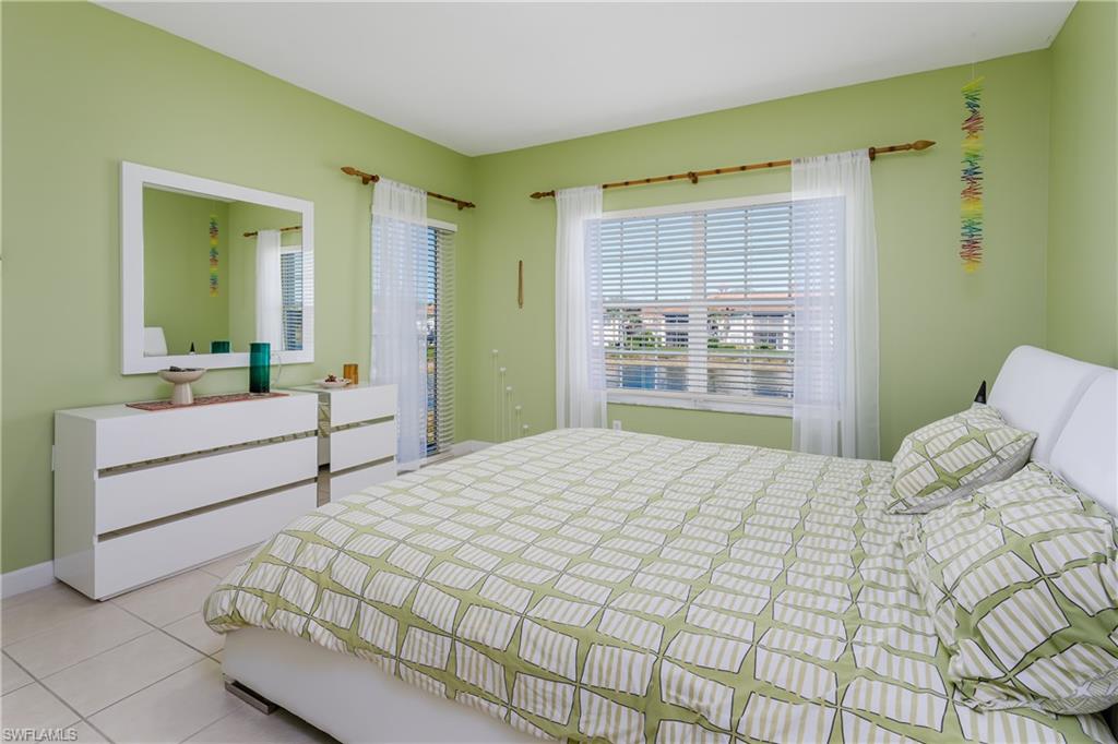 RUM BAY - Residential Lease