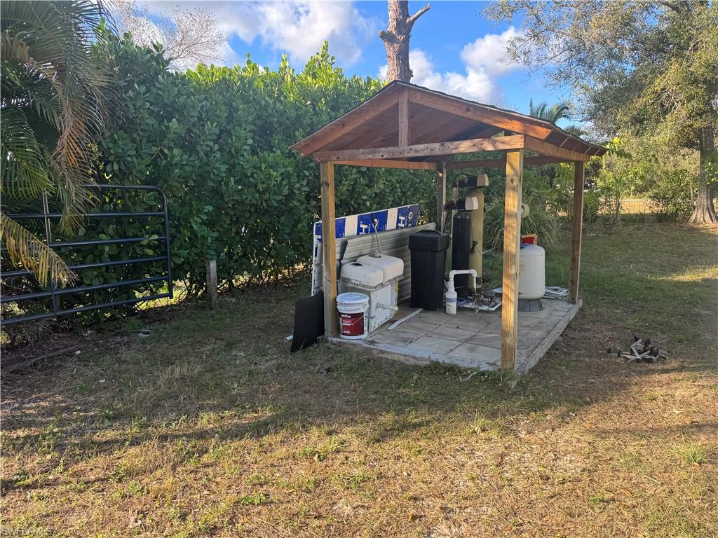 NORTH FORT MYERS - Land