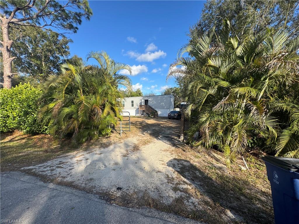 NORTH FORT MYERS - Land