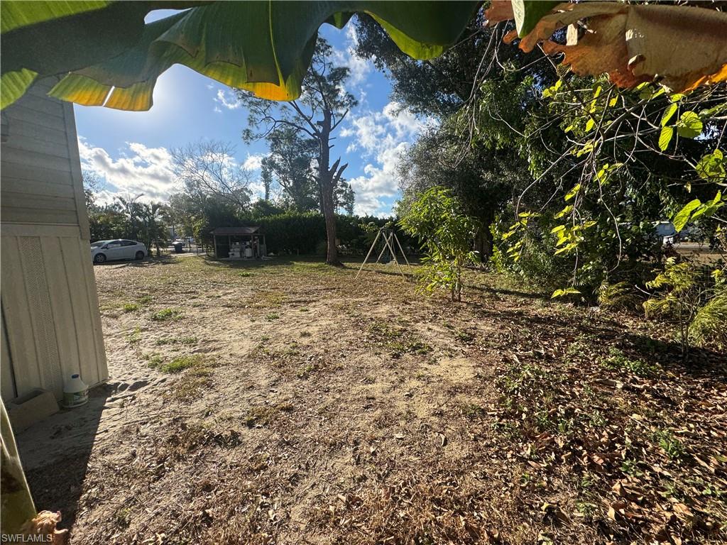 NORTH FORT MYERS - Land