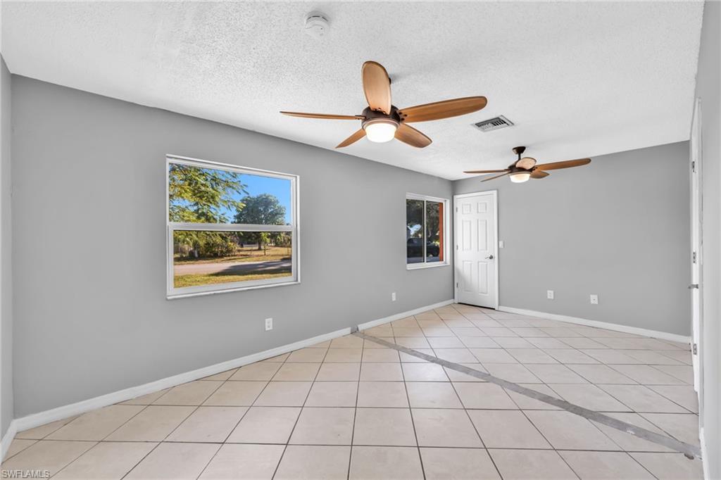 FOXMOOR PINES - Residential