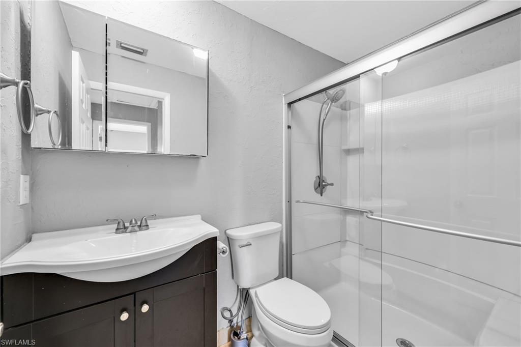 FOXMOOR PINES - Residential