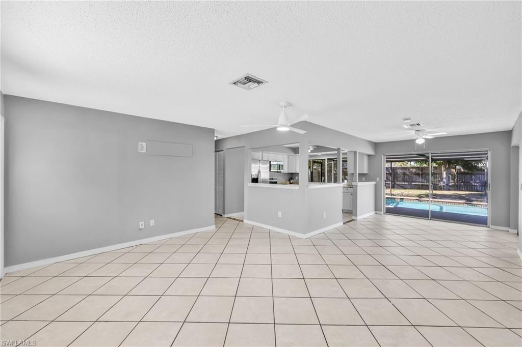 FOXMOOR PINES - Residential