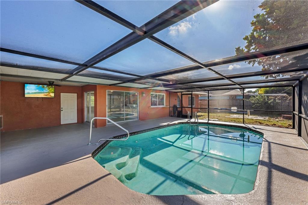 FOXMOOR PINES - Residential