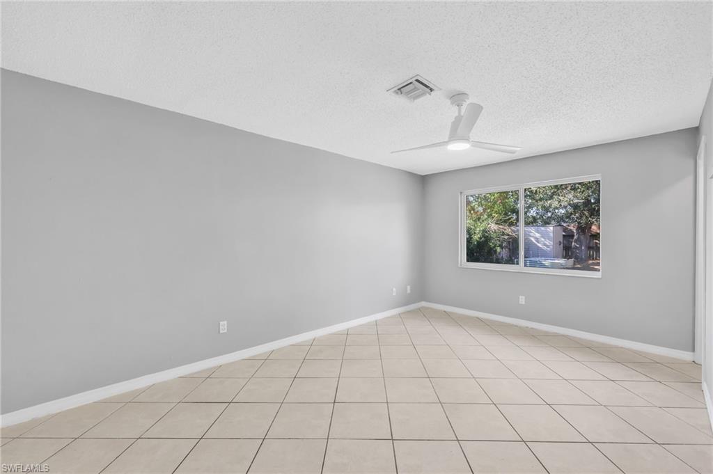 FOXMOOR PINES - Residential