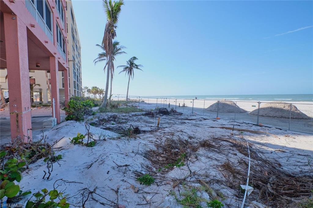 CASA PLAYA RESORT CONDO - Residential