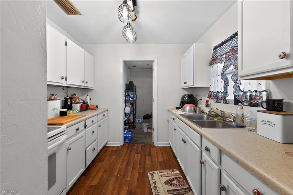 FORT MYERS SHORES - Residential