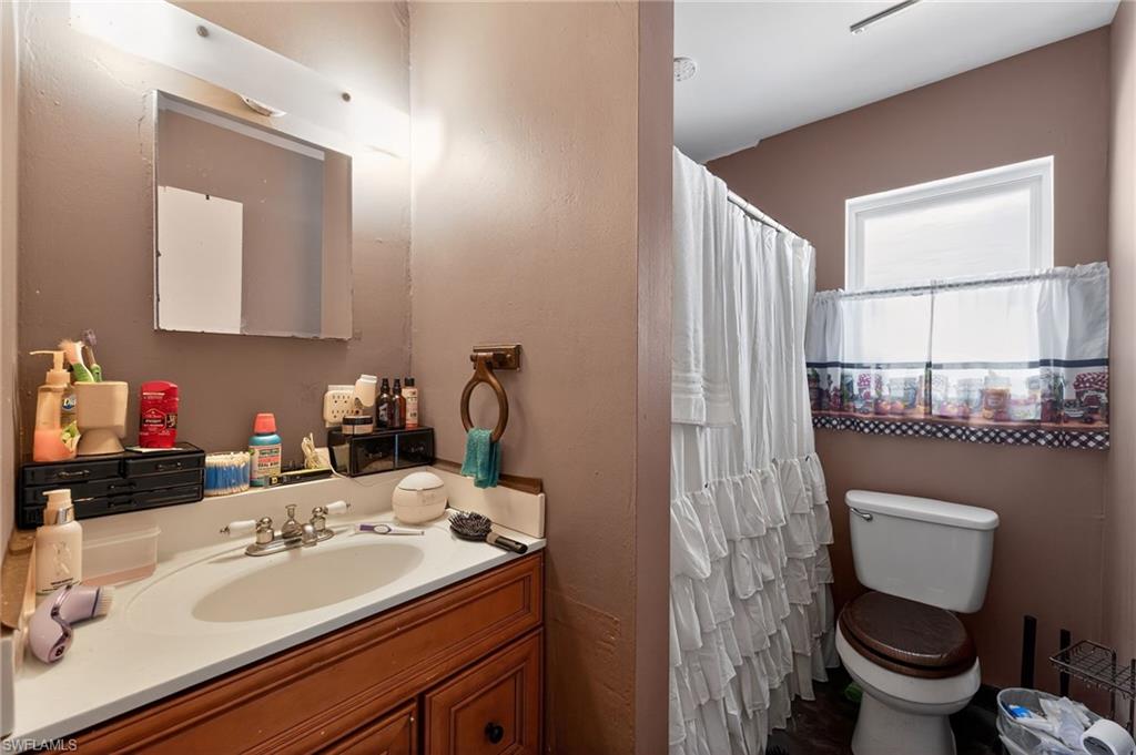 FORT MYERS SHORES - Residential