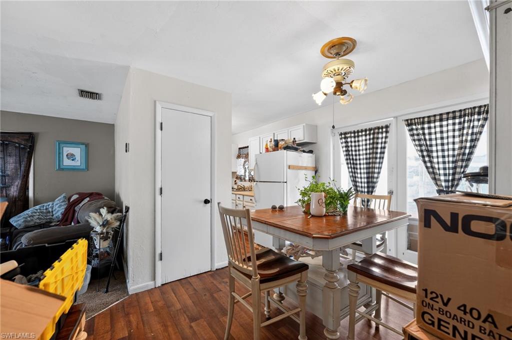 FORT MYERS SHORES - Residential