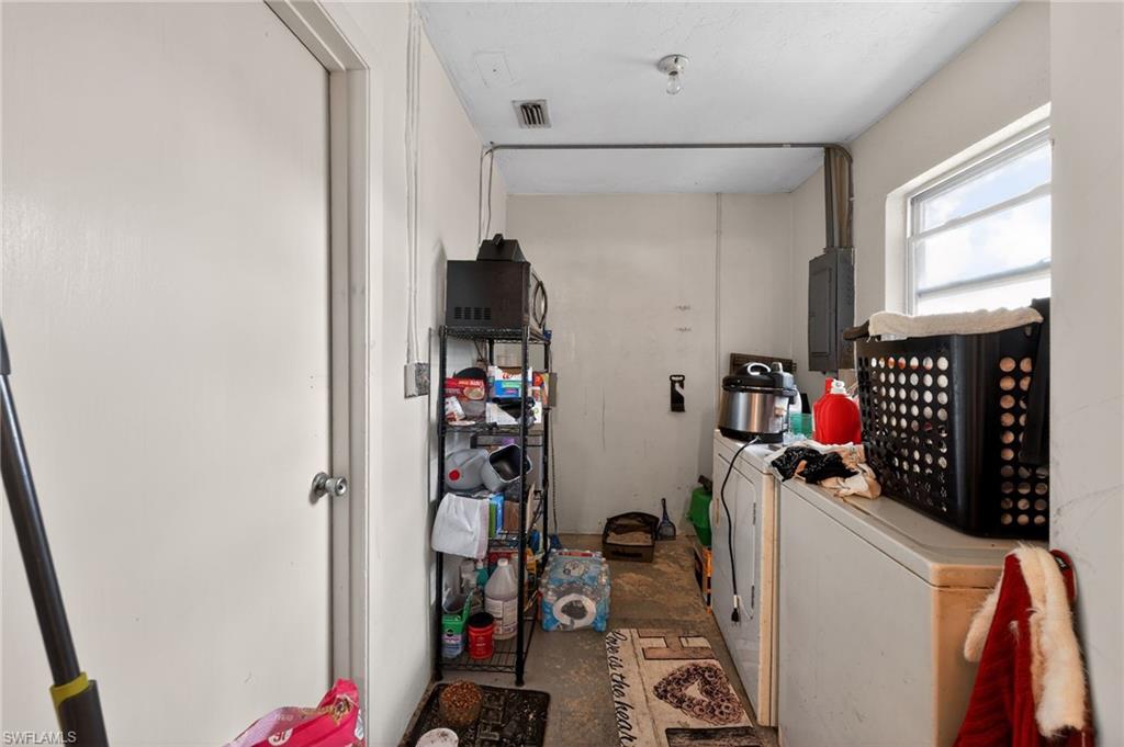 FORT MYERS SHORES - Residential