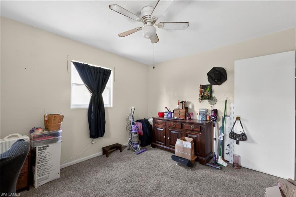 FORT MYERS SHORES - Residential