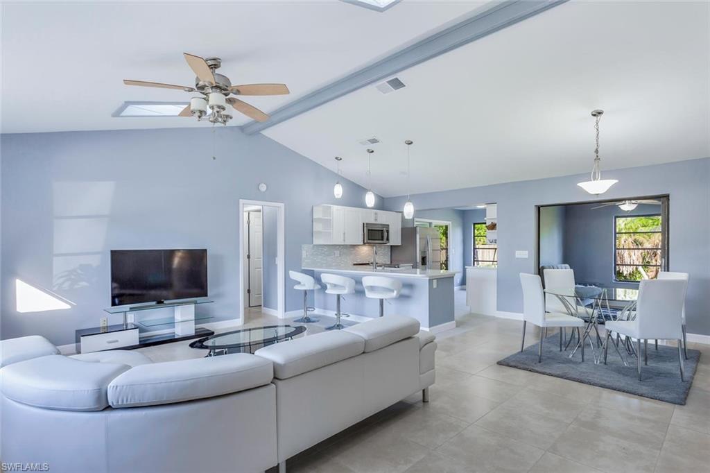 SAN CARLOS PARK - Residential