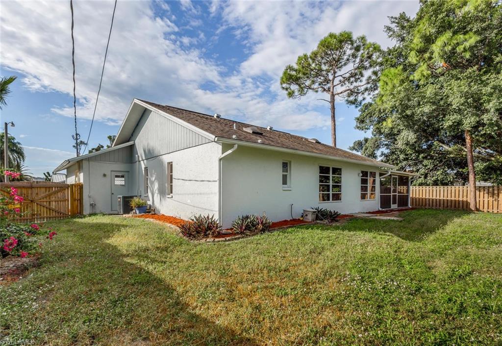 SAN CARLOS PARK - Residential