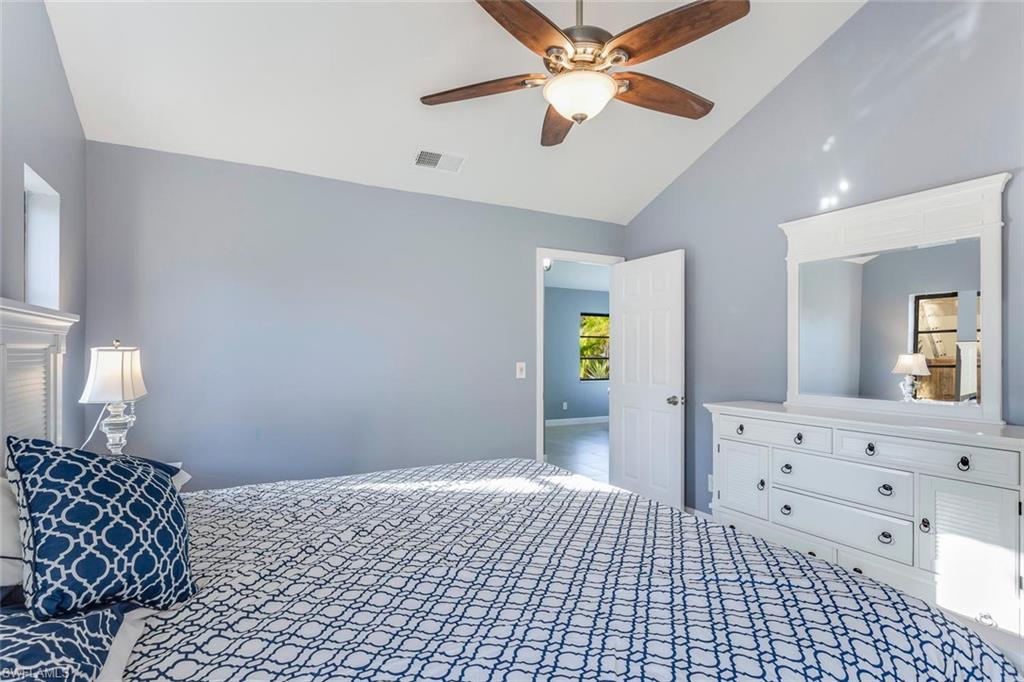 SAN CARLOS PARK - Residential