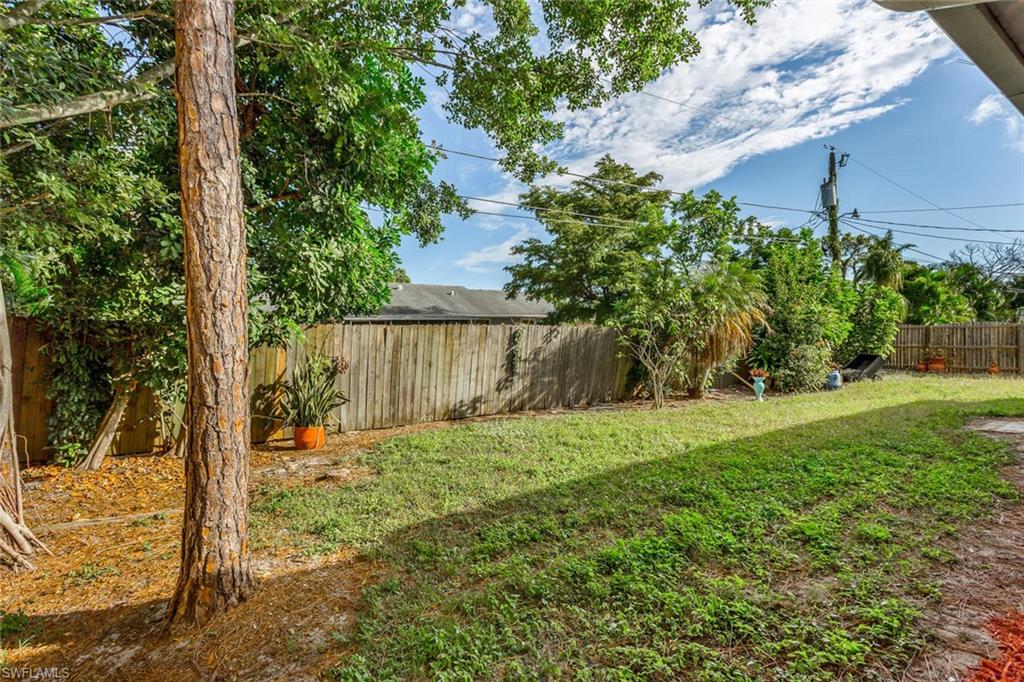 SAN CARLOS PARK - Residential