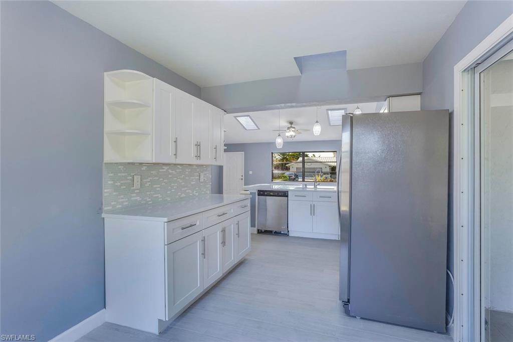 SAN CARLOS PARK - Residential