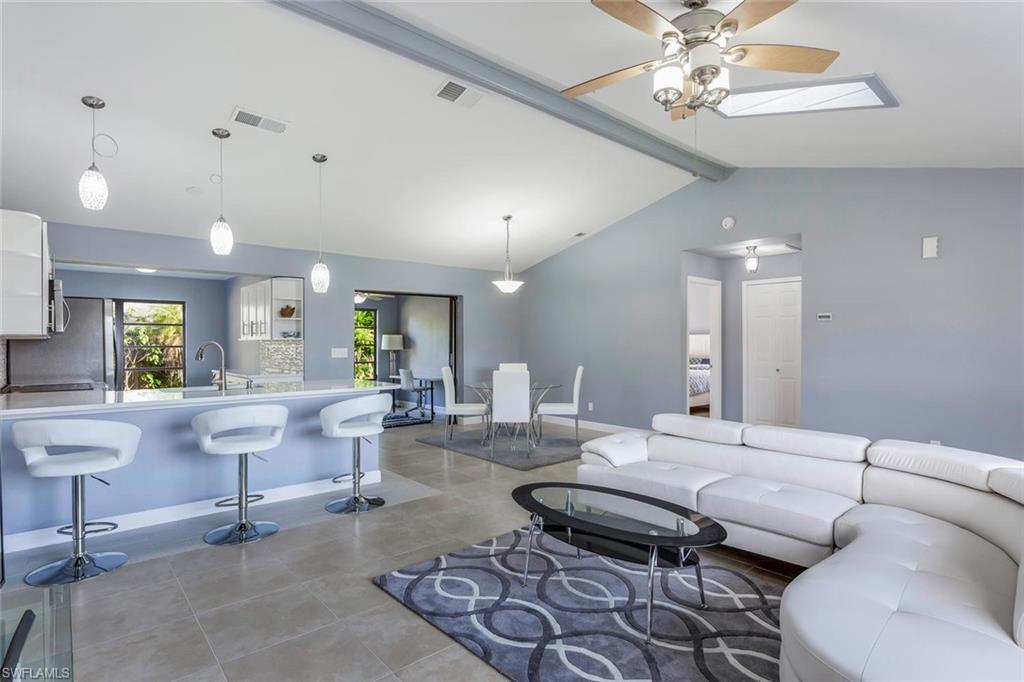 SAN CARLOS PARK - Residential