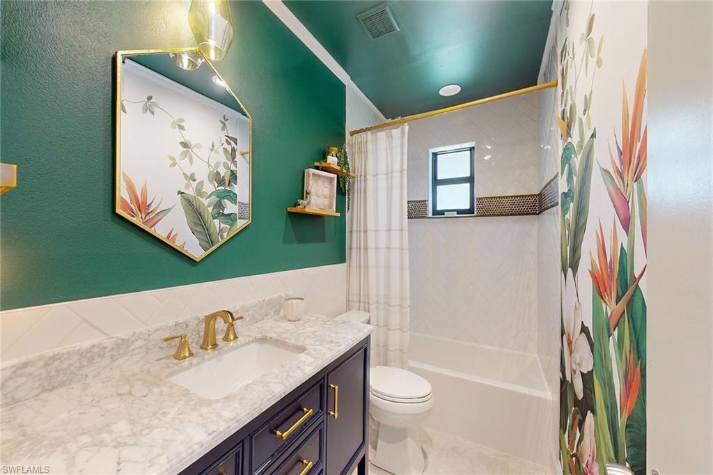 FLAMINGO ESTATES - Residential