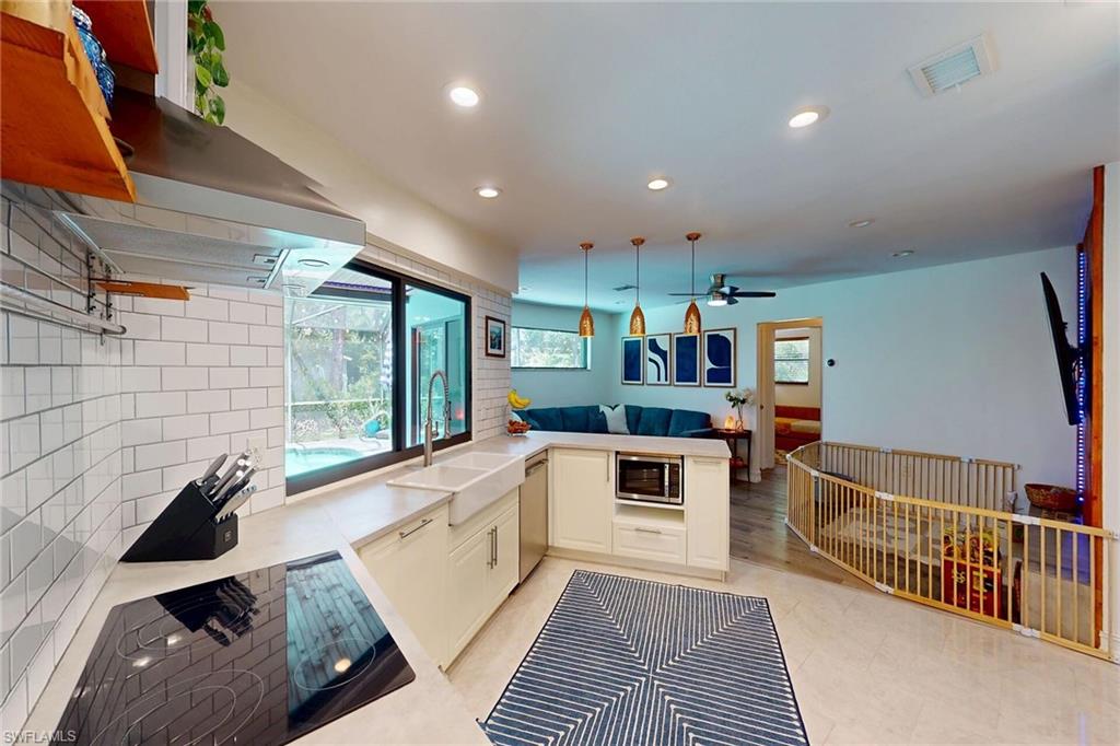 FLAMINGO ESTATES - Residential