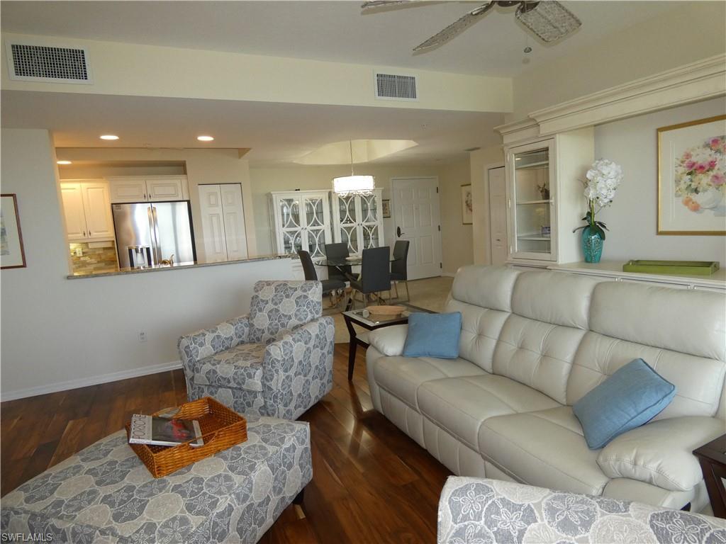 TOWER POINTE AT ARBOR TRACE - Residential