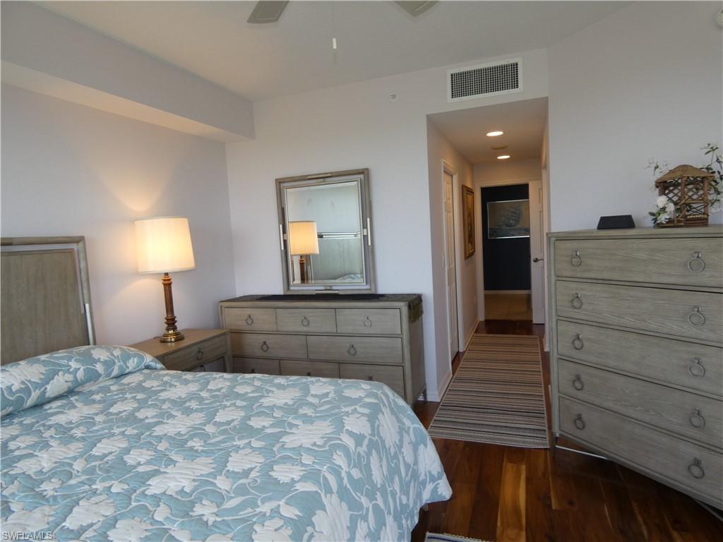 TOWER POINTE AT ARBOR TRACE - Residential