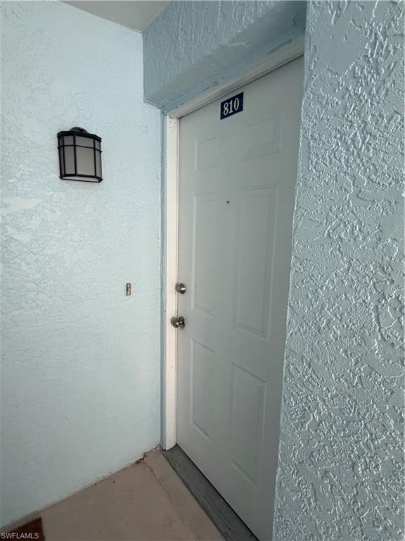 ROYAL HAWAIIAN CLUB - Residential