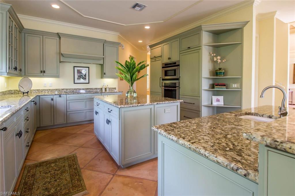 PARK SHORE - Residential