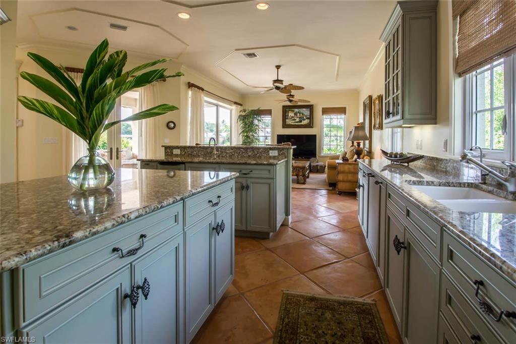 PARK SHORE - Residential