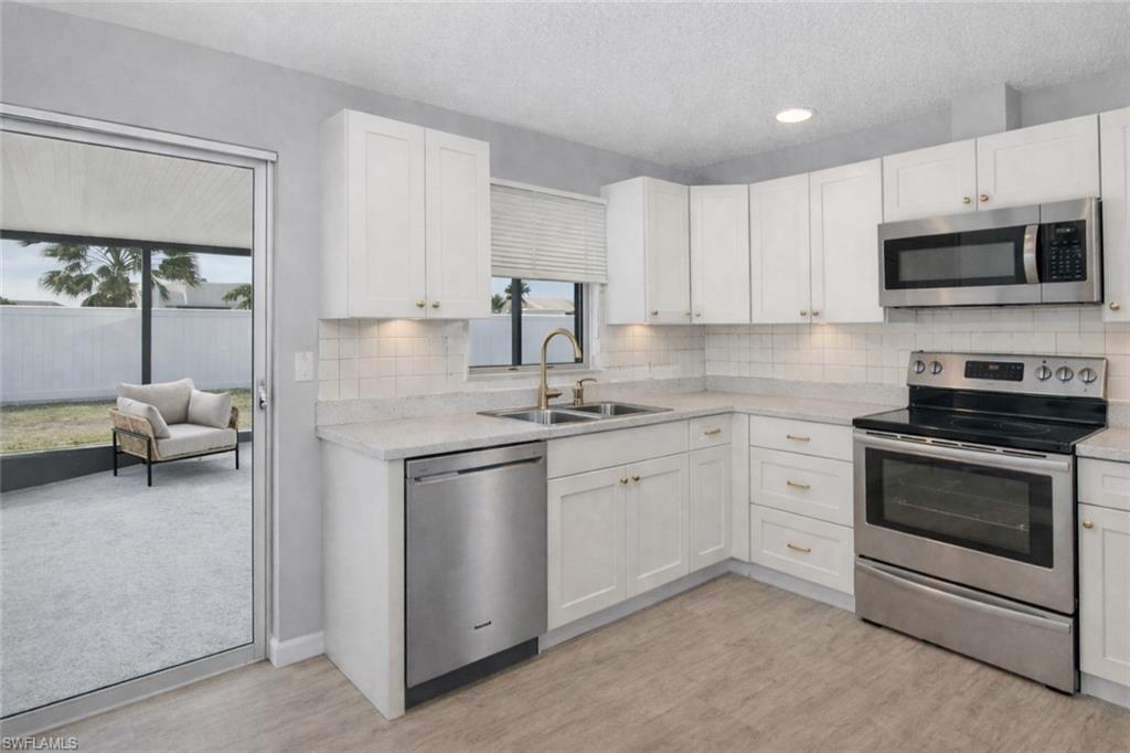 GULF COVE - Residential