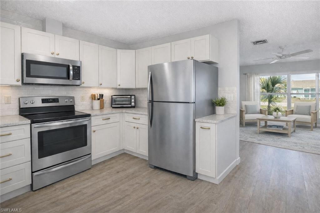 GULF COVE - Residential