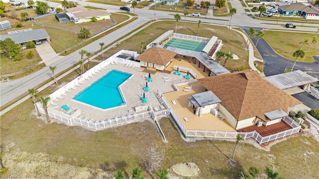 GULF COVE - Residential