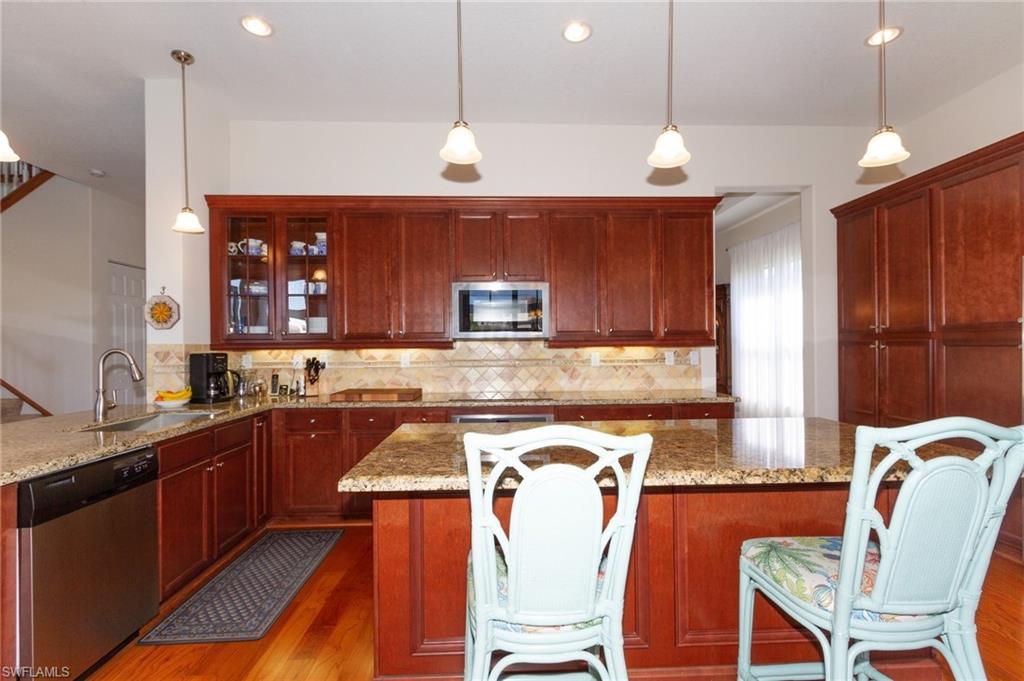 MAPLE RIDGE - Residential