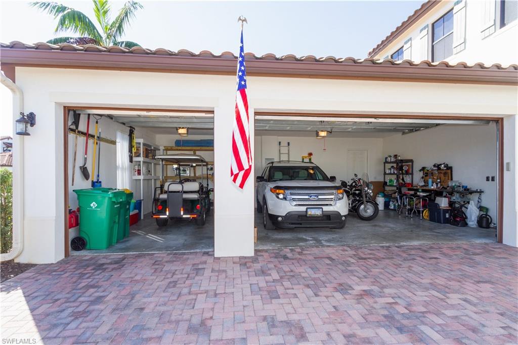 MAPLE RIDGE - Residential