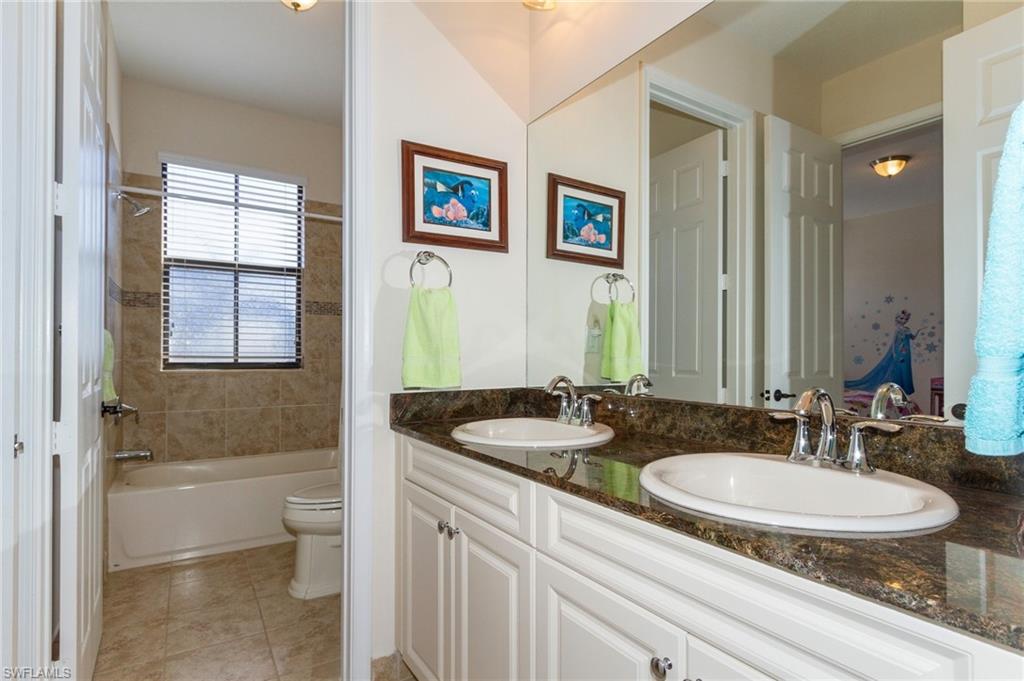 MAPLE RIDGE - Residential