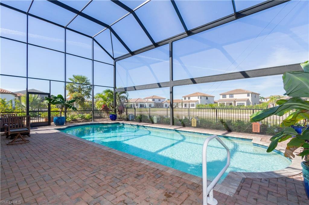 MAPLE RIDGE - Residential