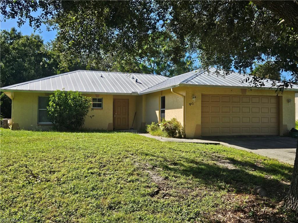 LEHIGH ACRES - Residential
