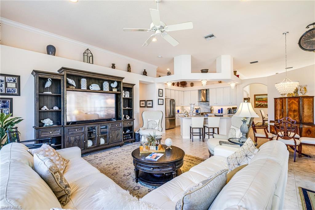 REFLECTION LAKES - Residential