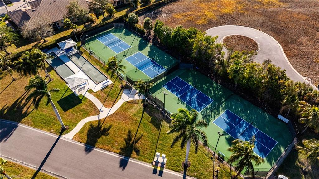 REFLECTION LAKES - Residential